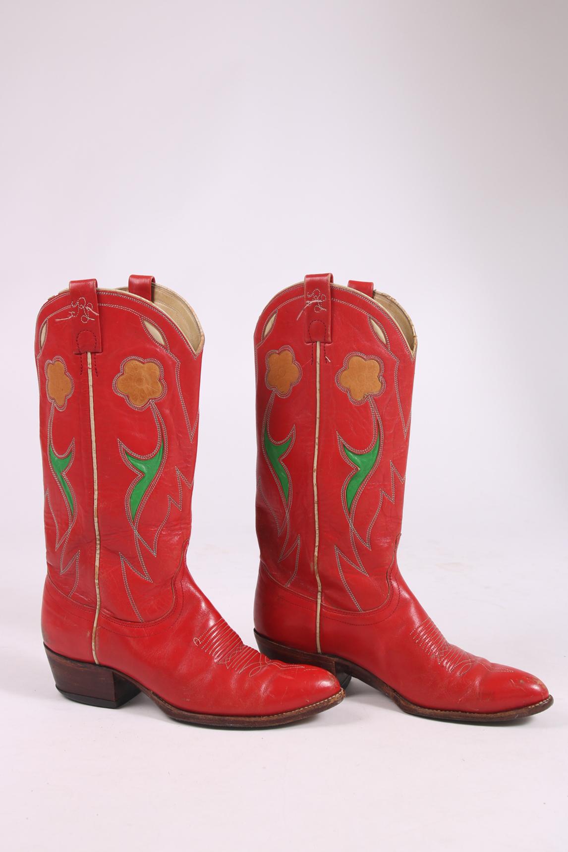 1980's Ralph Lauren red leather cowboy books with yellow and green leather flower motif. In good to very good condition with wear commensurate with age - the soles are worn and most likely could benefit from being replaced. Women's size 