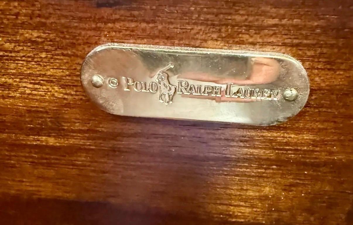 Ralph Lauren signiert großen Dalton, Leder und Nagelkopf Kaffee-Cocktailtisch im Angebot 4