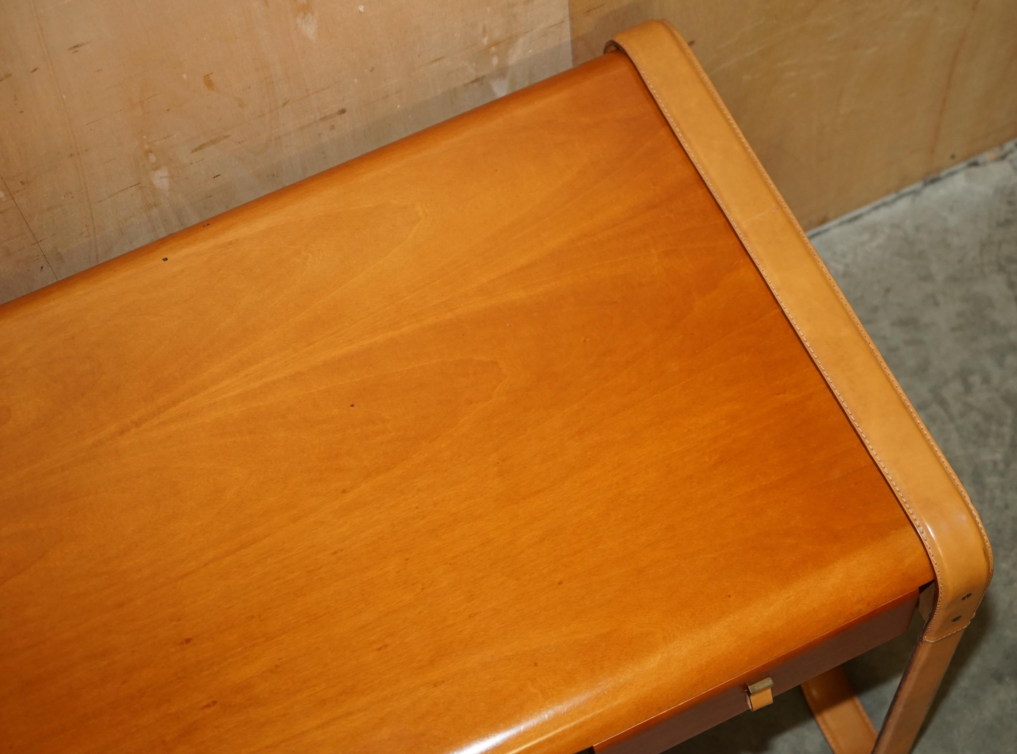 RALPH LAUREN CUERO FIRMADO Y ESTAMPADO HECHO EN ITALIA Y MESA DE ESCRITORIO DE ARce en venta 2