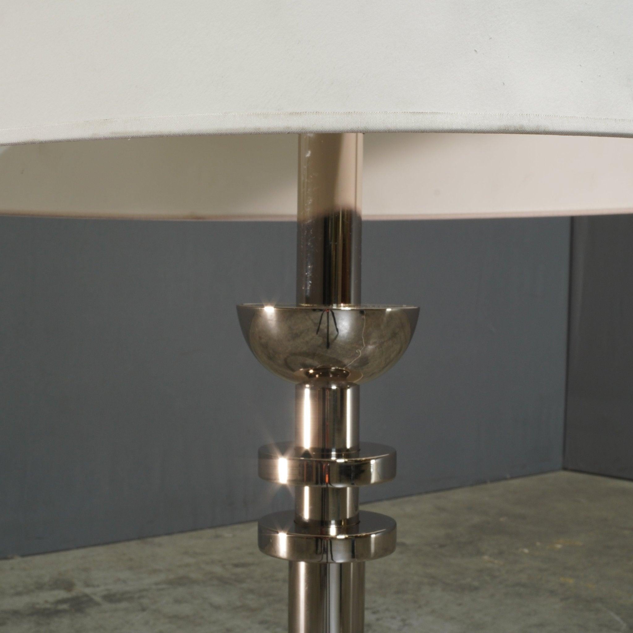Lampe de table argentée Ralph Lauren Bon état - En vente à Basildon, London