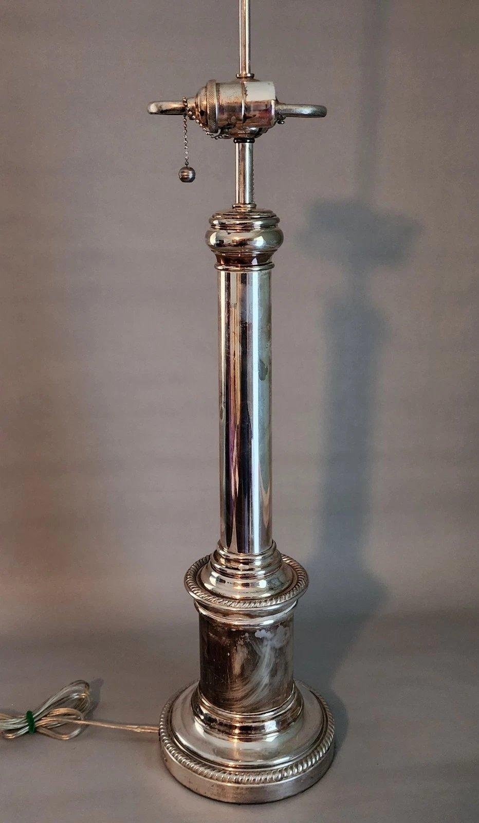 Ralph Lauren Tischlampe & Schirm aus versilbertem Messing im Angebot 8