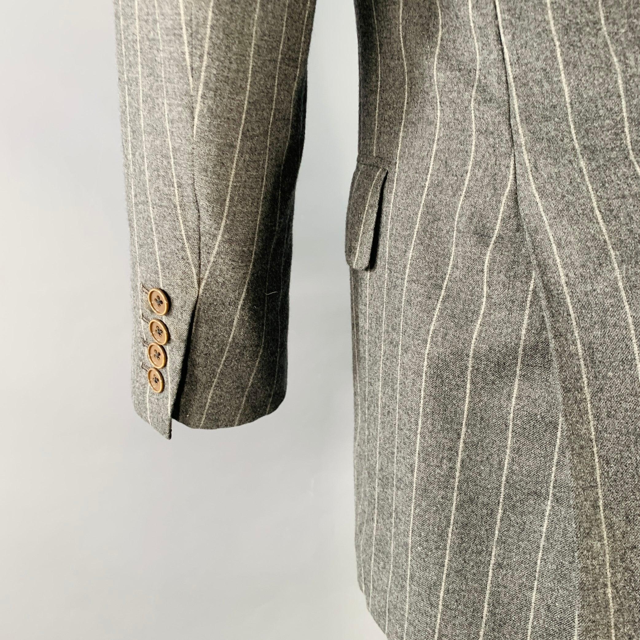 RALPH LAUREN Taille 39 Costume plissé à revers échancré en laine à rayures grises en vente 1