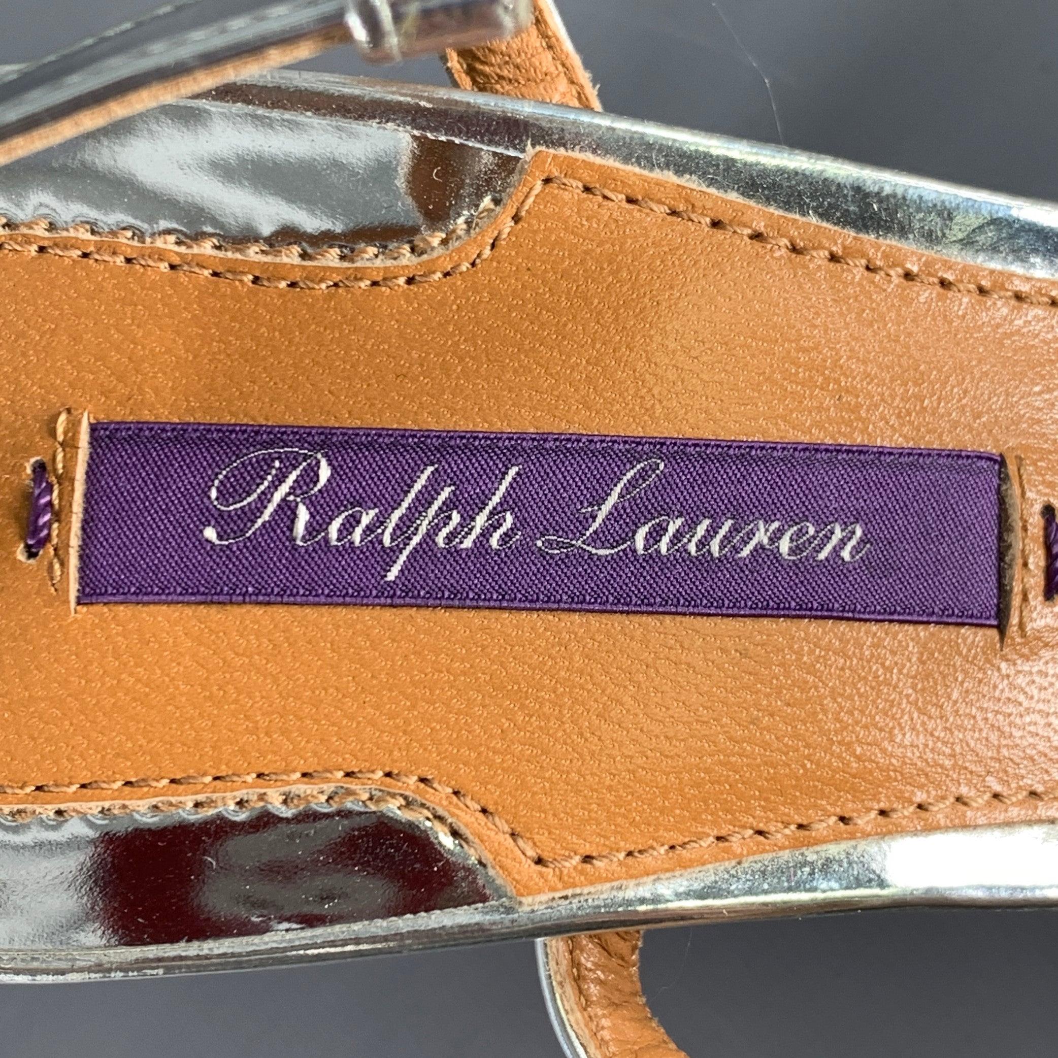RALPH LAUREN Sandalias de tiras metálicas de charol plateado talla 7,5 en venta 2