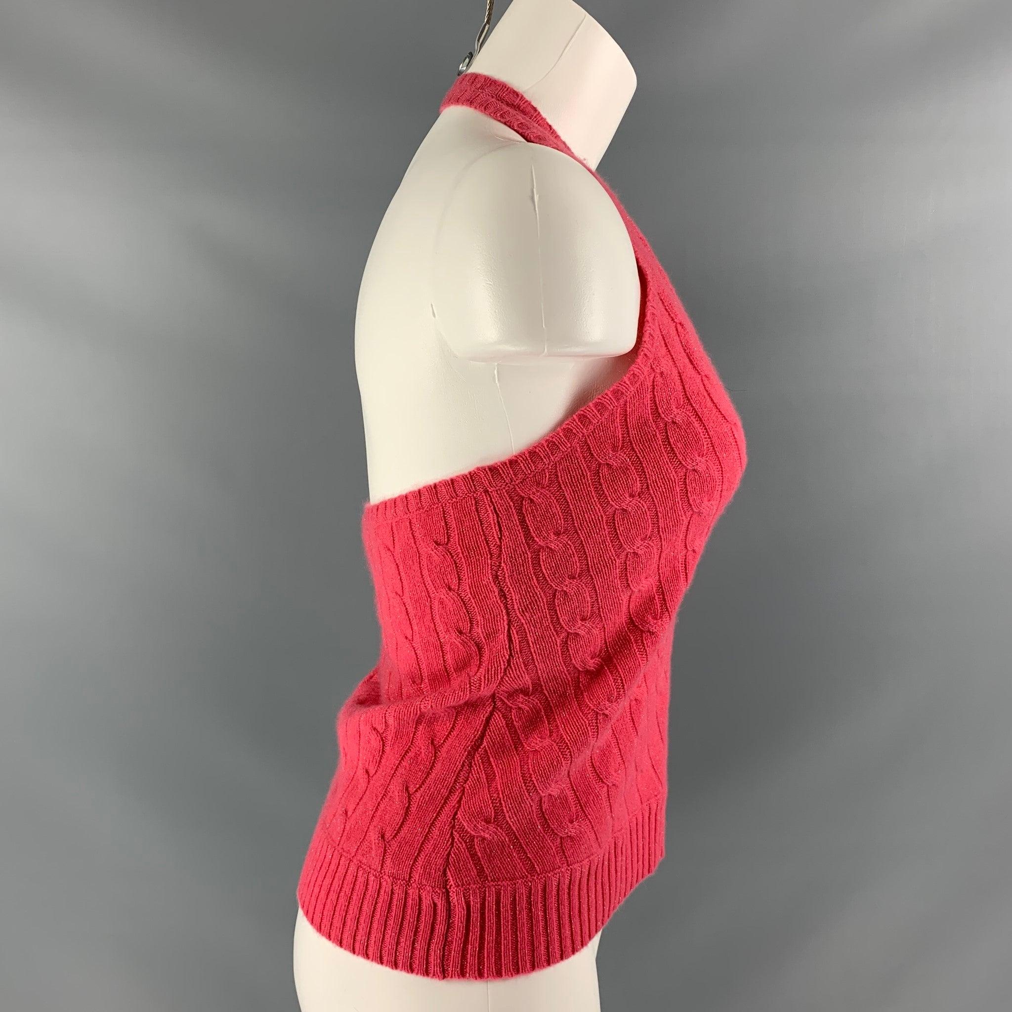 RALPH LAUREN BLACK LABEL halter top comes in pink and gold cashmere cable knit. Very Good Pre-Owned Condition.  

Marked:   L 

Measurements: 
  Bust: 34 inLength: 27 in
  
  
 
Reference: 112833
Category: Dress Top
More Details
    
Brand:  RALPH