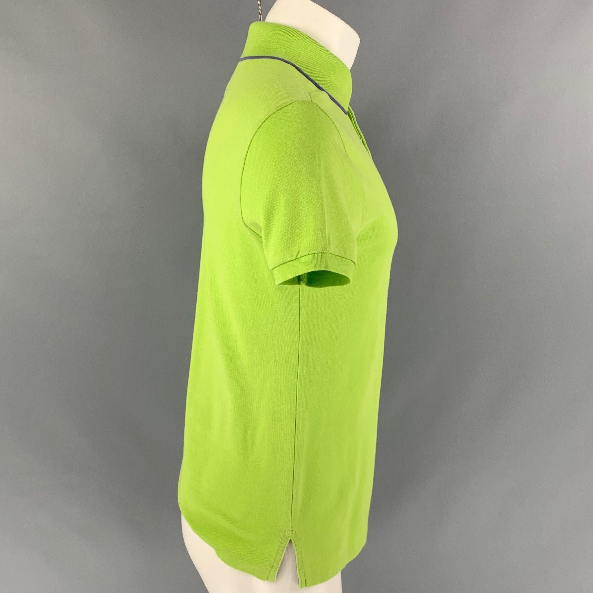 RALPH LAUREN Black Label by polo shirt comes in a green cotton and elastane piquet fabric featuring frontal pocket. Made in USA.Excellent Pre-Owned Condition.  

Marked:   S 

Measurements: 
 
Shoulder: 18 inches Chest: 40 inches Sleeve: 8 inches