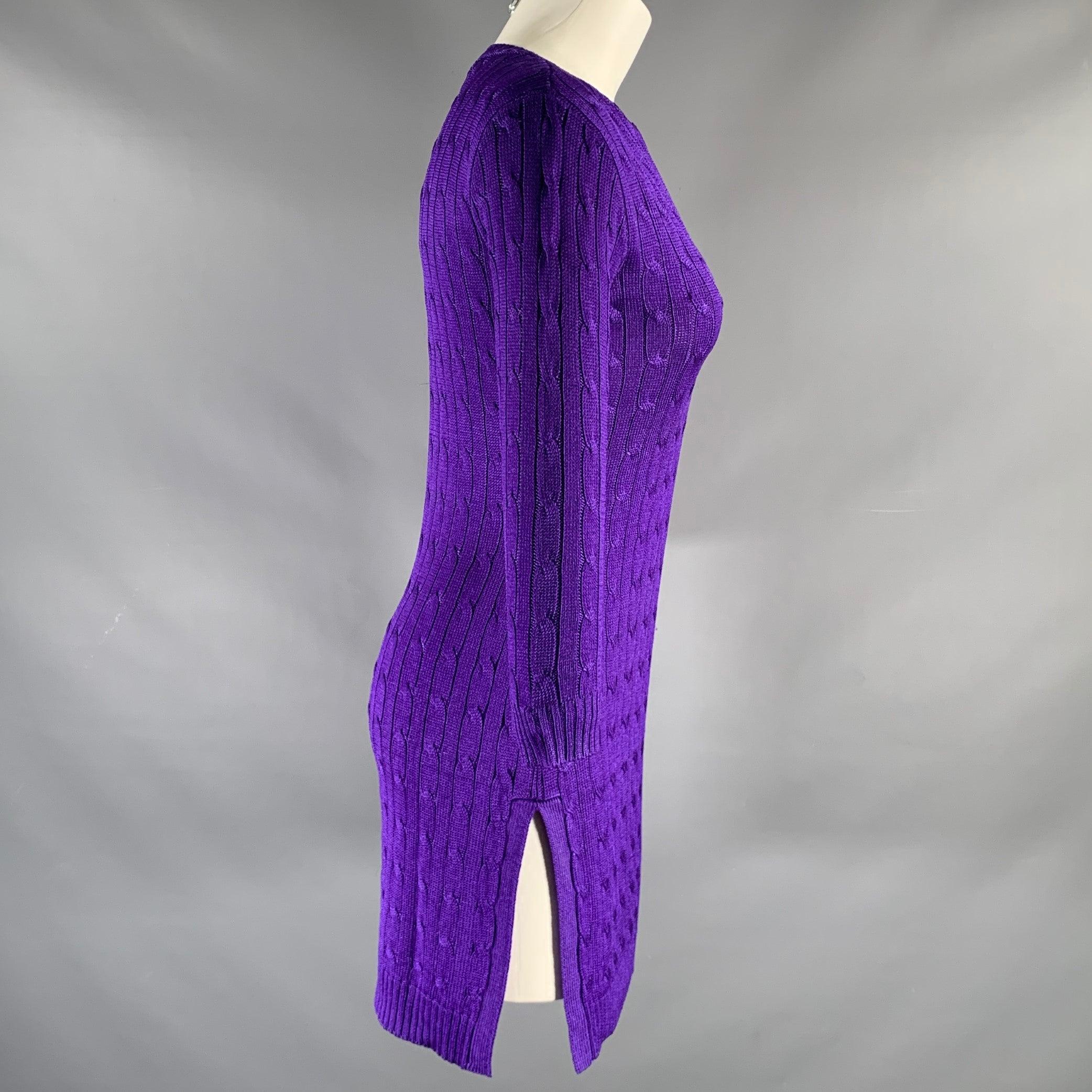 RALPH LAUREN BLACK LABEL long sleeve dress comes in a purple silk cable knit material featuring a v-neck, and a slit at both sides. Very Good Pre-Owned Condition. Minor signs of wear. 

Marked:   S 

Measurements: 
 
Shoulder: 15 inches Sleeves: 18