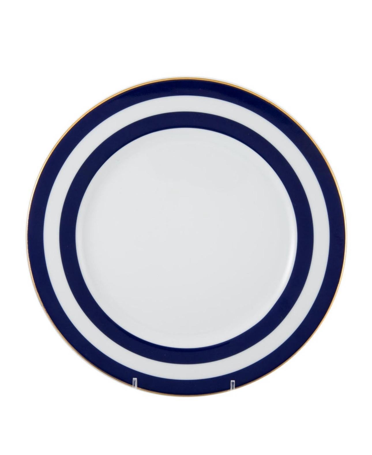 Ralph Lauren Spectator Cadet Blue Dinnerware ~ 10 settings  In Good Condition In New York, NY