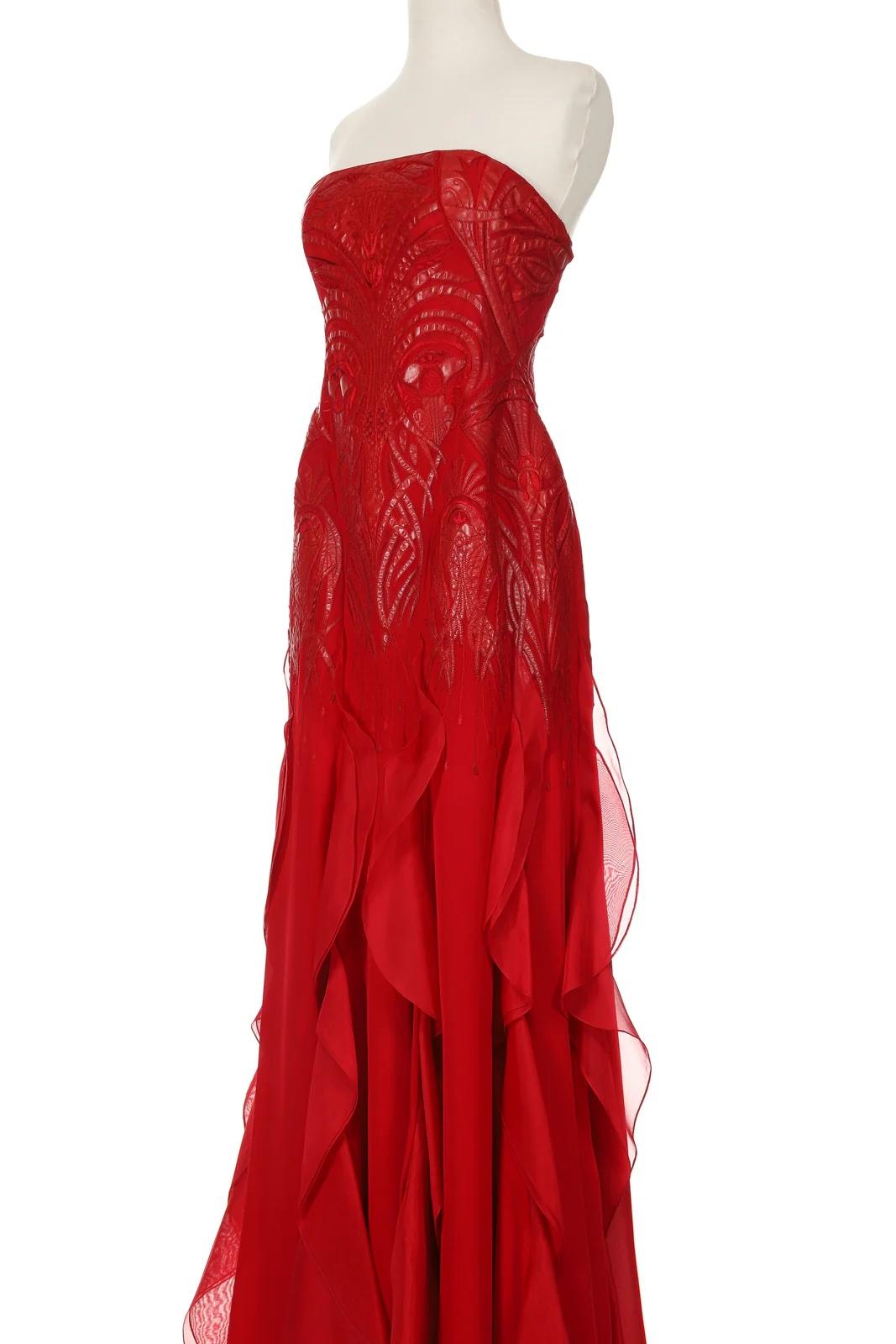 Ralph Lauren Primavera 2013 Vestido rojo con adornos de piel Rojo