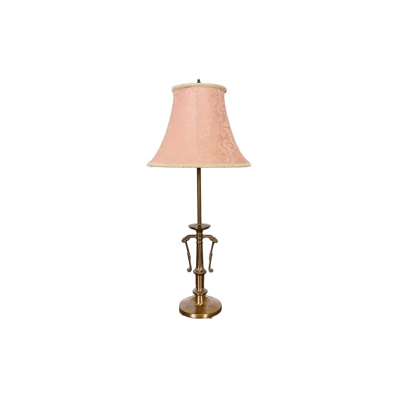 How big should a table lamp be?