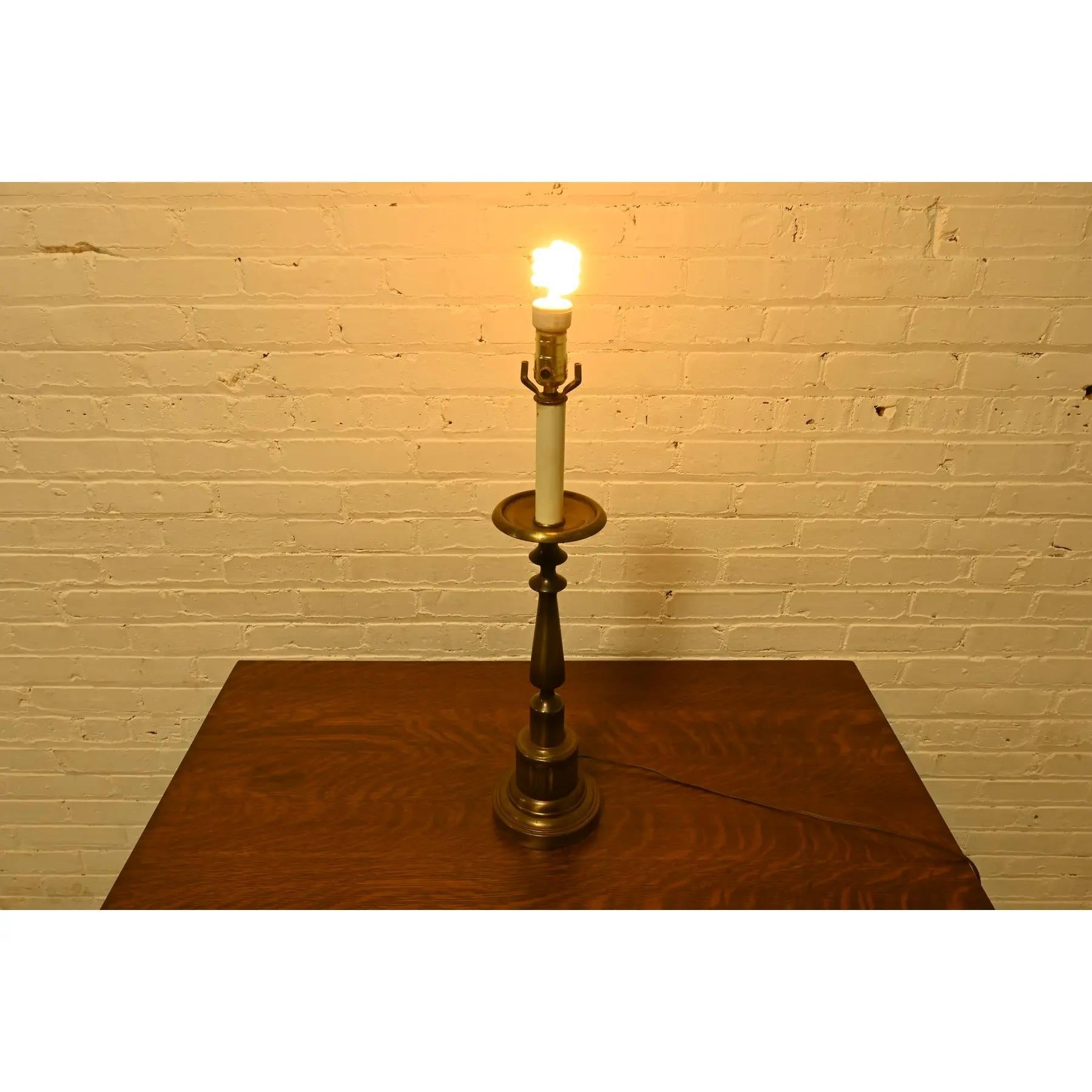 Ralph Lauren Style Mid-Century Hollywood Regency Brass Candlestick Table Lamp In Good Condition For Sale In South Bend, IN