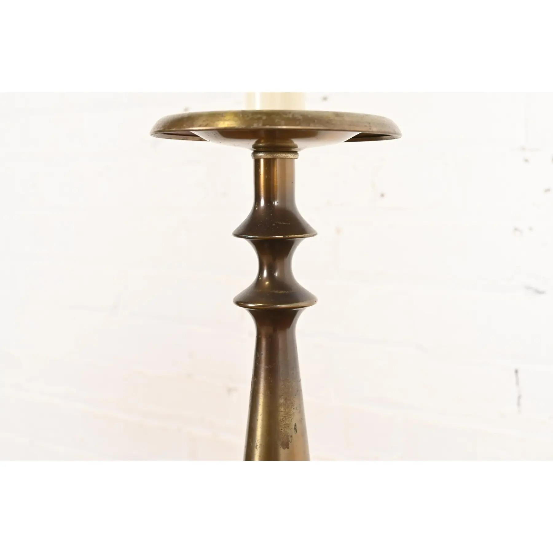 Ralph Lauren Style Mid-Century Hollywood Regency Brass Candlestick Table Lamp For Sale 2