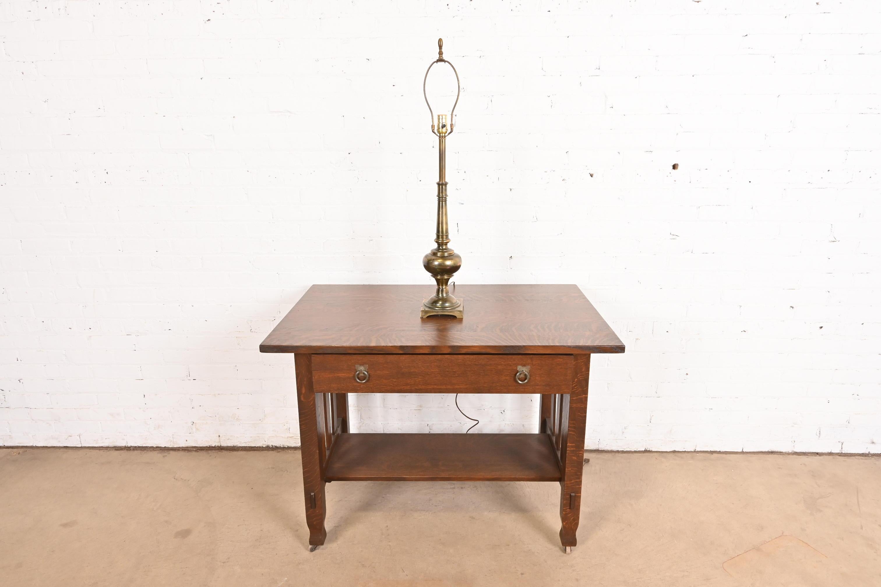 Ralph Lauren Style Mid-Century Hollywood Regency Hohe Messing Tischlampe im Angebot 5