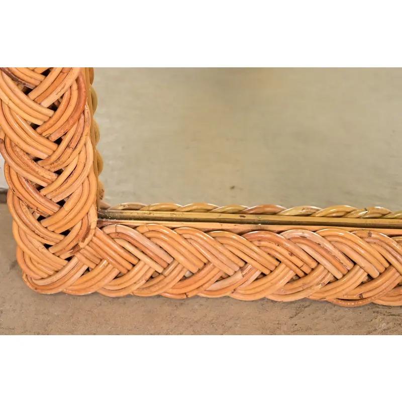 Rattan Specchio da parete in rattan intrecciato in stile organico moderno di Ralph Lauren in vendita
