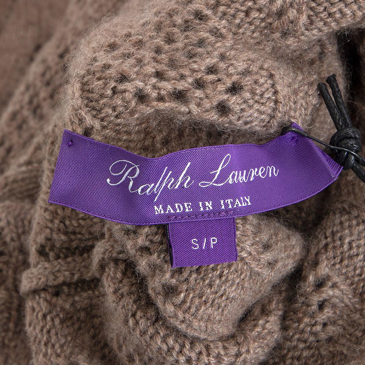 RALPH LAUREN Pull en cachemire taupe en maille de coton LACEY CABLE TURTLENECK S en vente 2