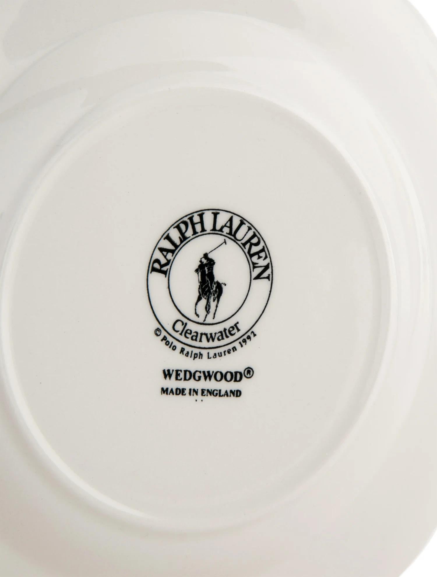 Contemporary Ralph Lauren Wedgewood Clearwater Dinnerware ~ 4 Place Settings For Sale