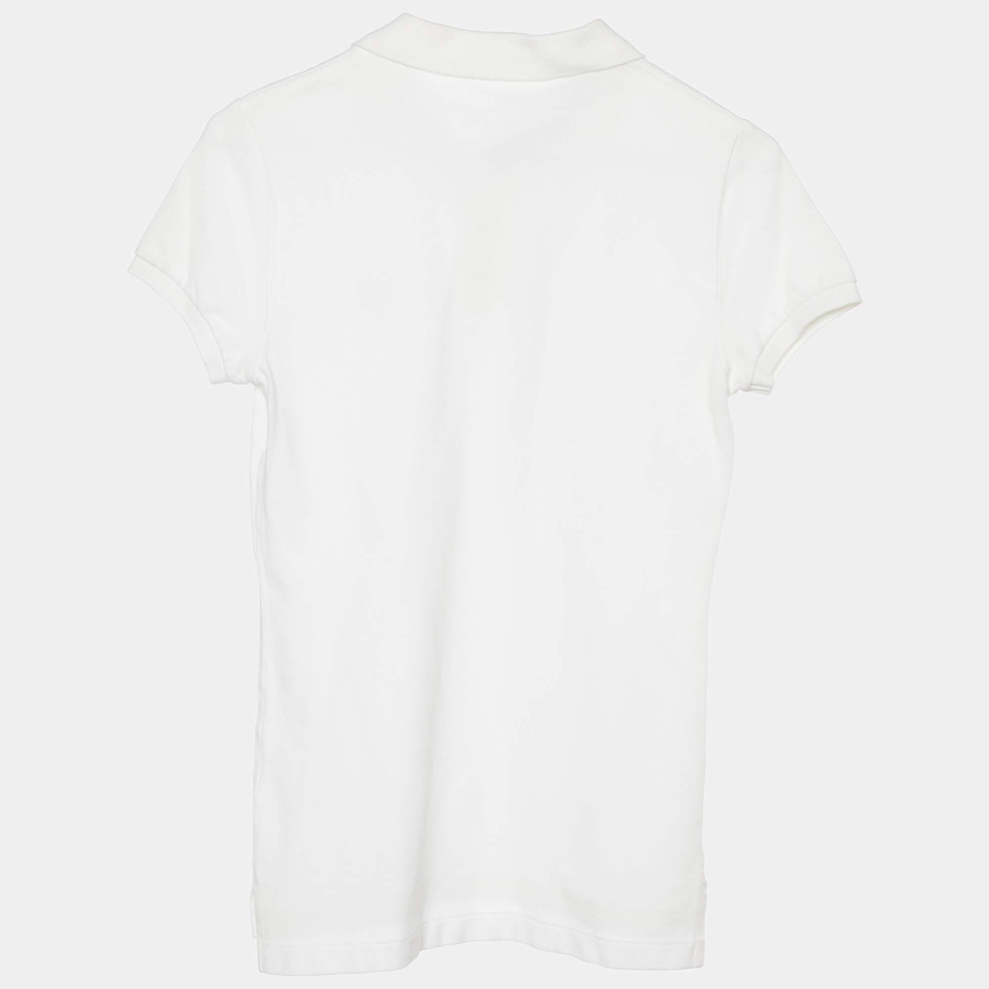 A perfect combination of comfort  luxury  and style  this designer t shirt is a must have piece Made from quality materials  the creation can be styled with denim pants and sneakers for a cool look.