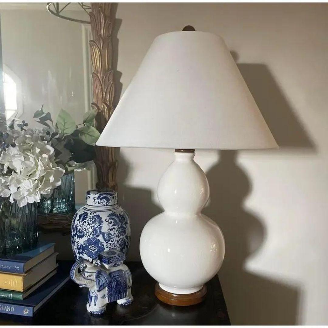 Ralph Lauren Weiß glasierte Keramik-Krakel-Doppelkürbis- Ingwerglas-Lampen aus Keramik - ein Paar (Moderne)