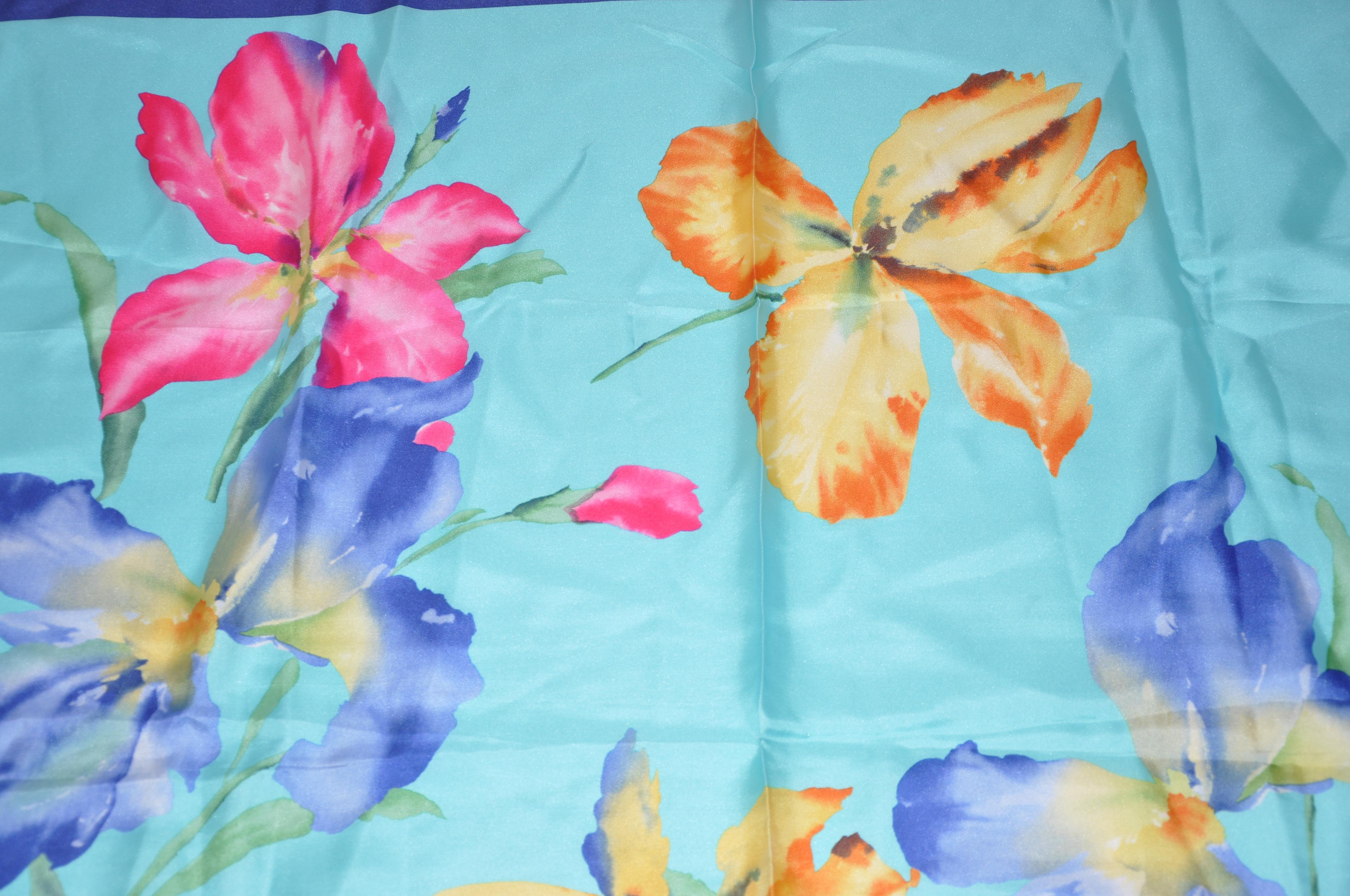 Ralph Lauren Wunderschöner Seidenschal „Sommer Orchidee Bloom“ von Ralph Lauren (Blau) im Angebot