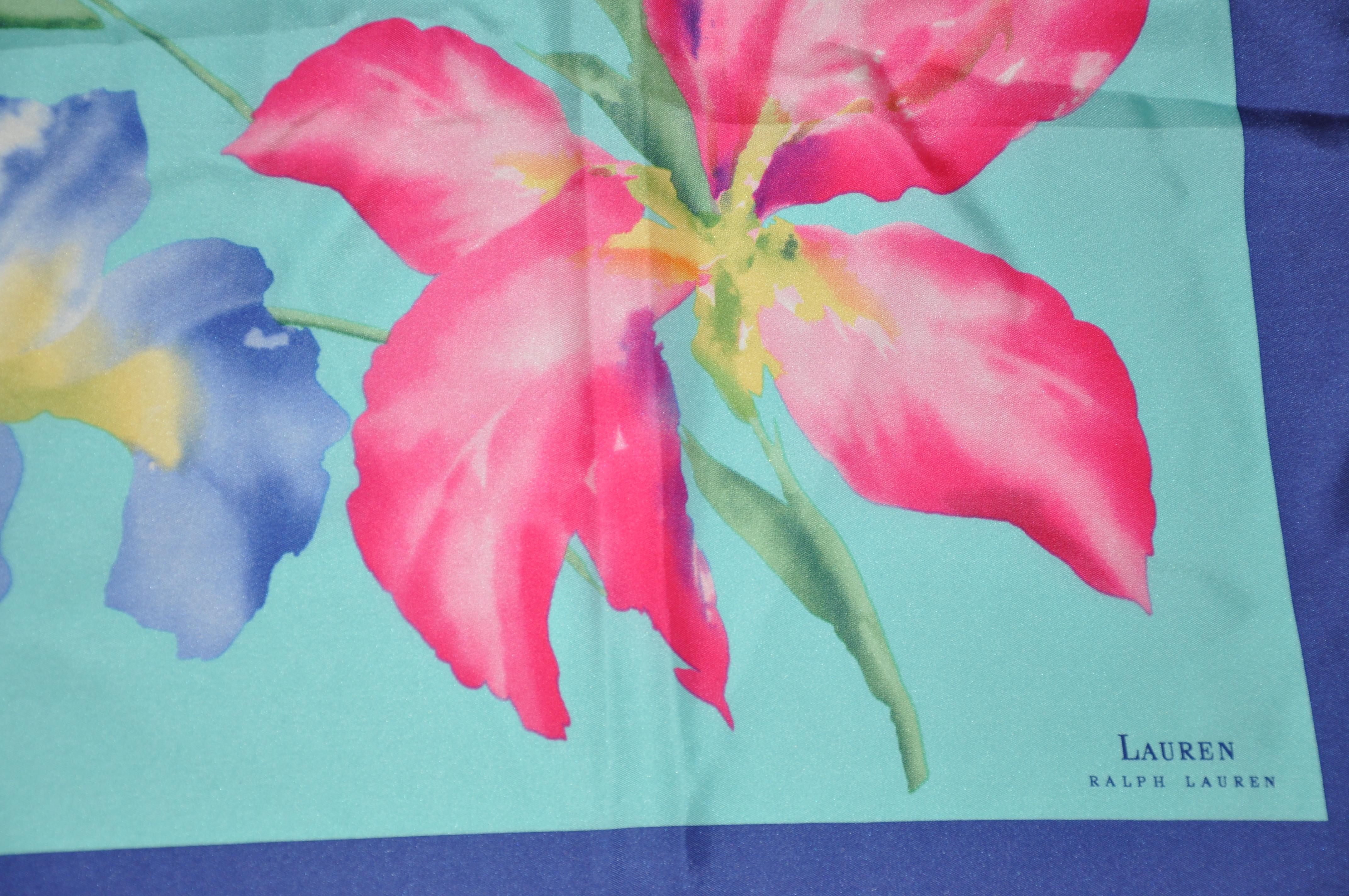 Ralph Lauren Wunderschöner Seidenschal „Sommer Orchidee Bloom“ von Ralph Lauren im Zustand „Gut“ im Angebot in New York, NY
