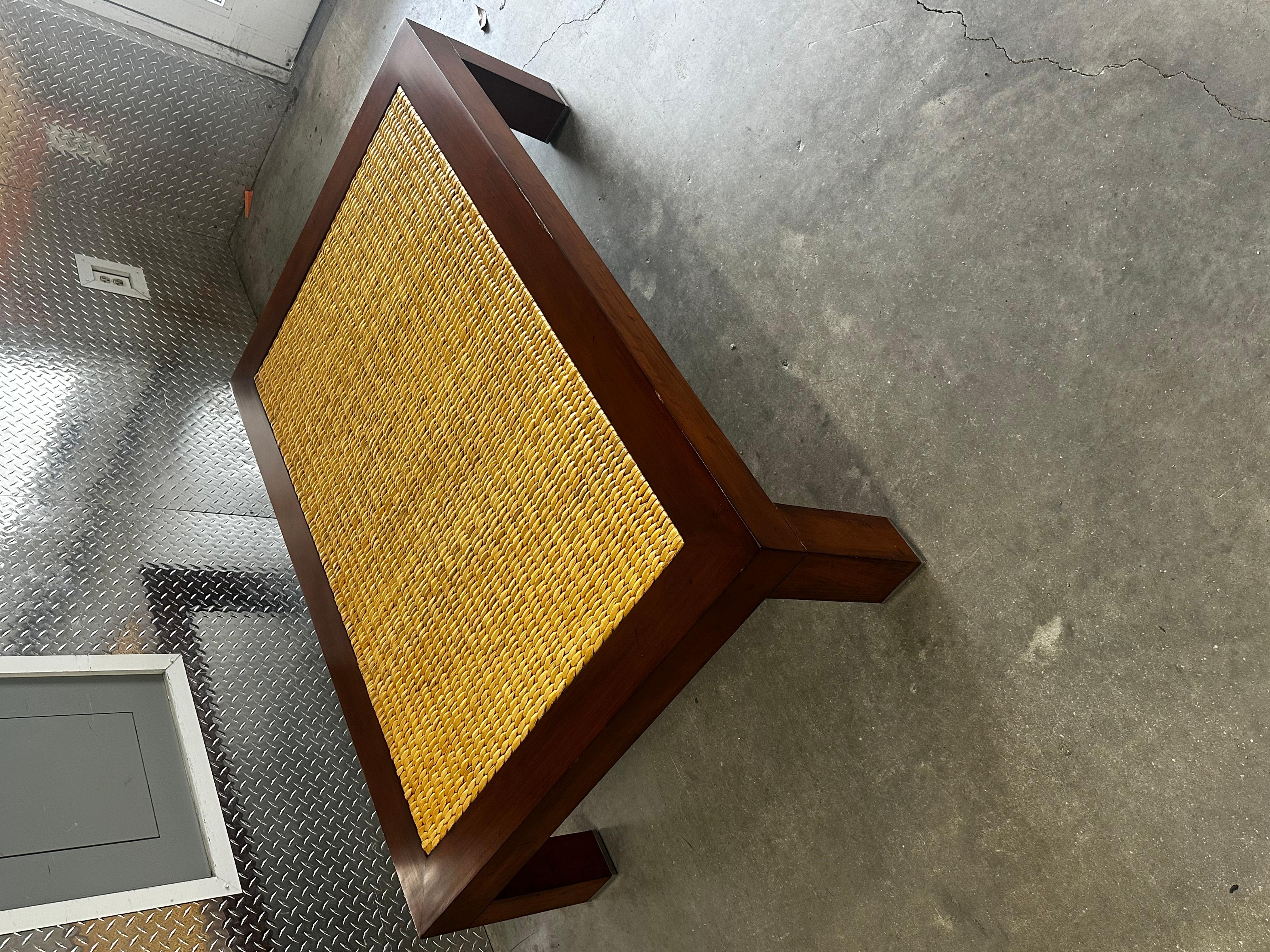 Ralph Lauren Wood Modern Barn Seagrass Glas Couchtisch (Seegras) im Angebot