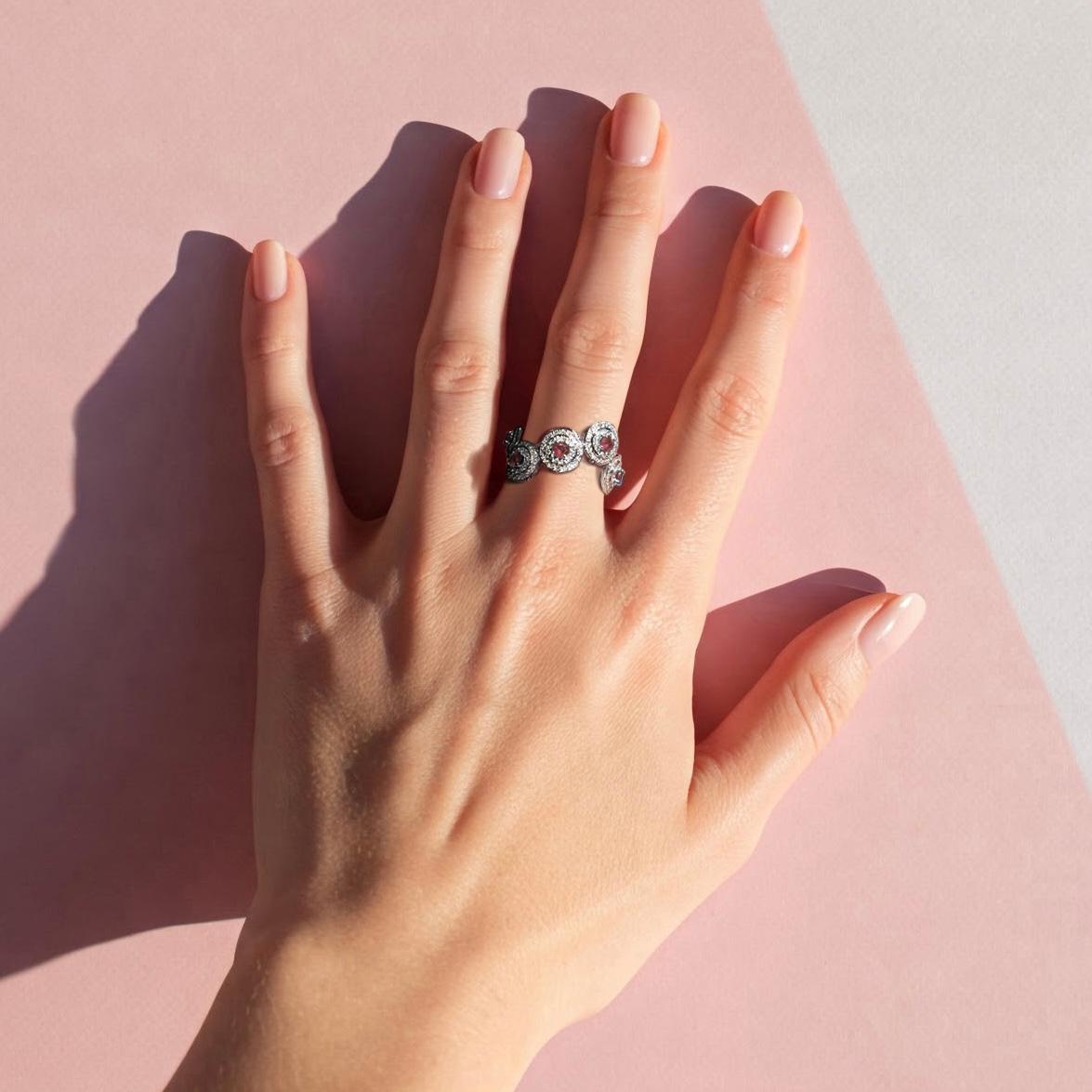 in vendita:  Anello Ralph Masri Andromeda con diamante e rubino 2