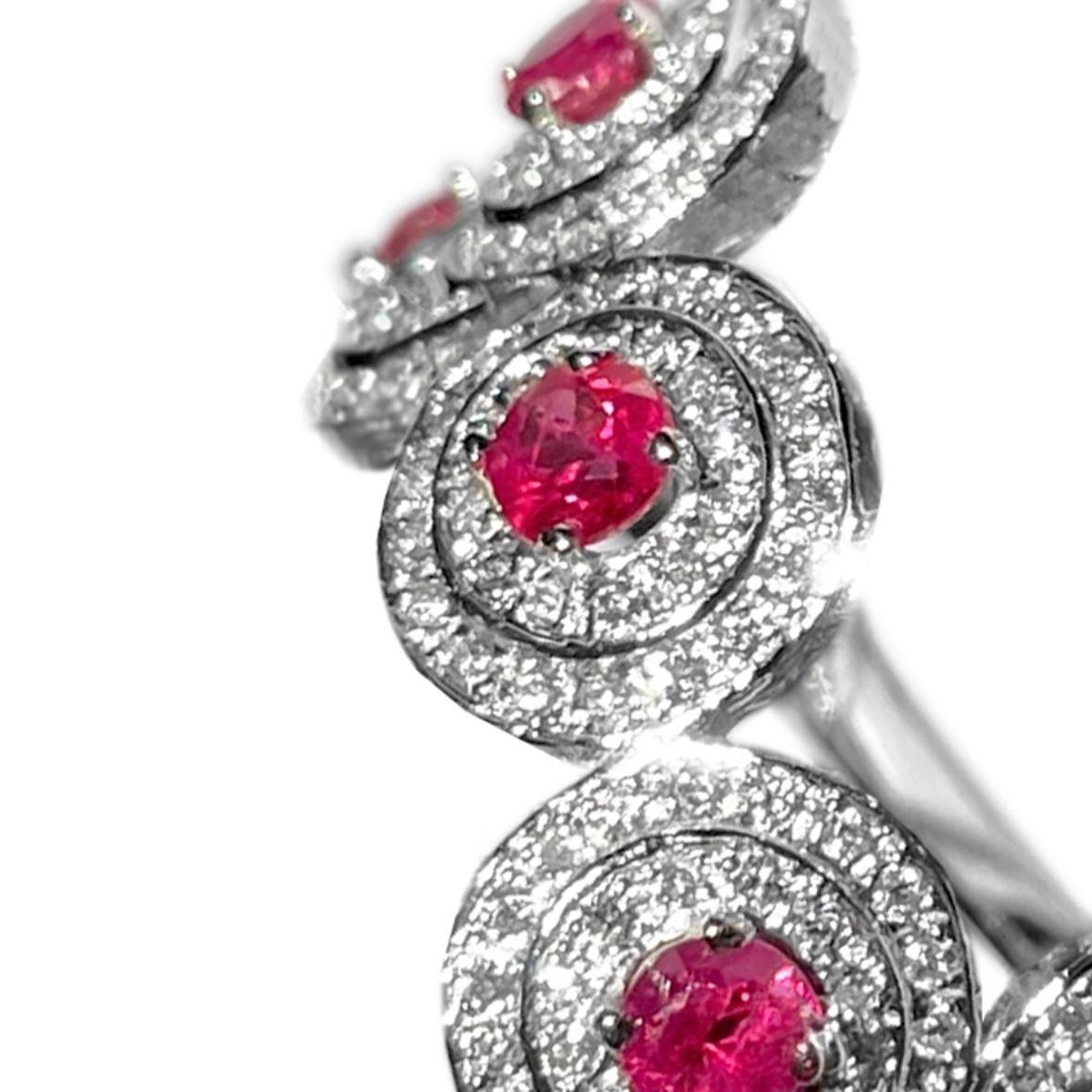 in vendita:  Anello Ralph Masri Andromeda con diamante e rubino 4