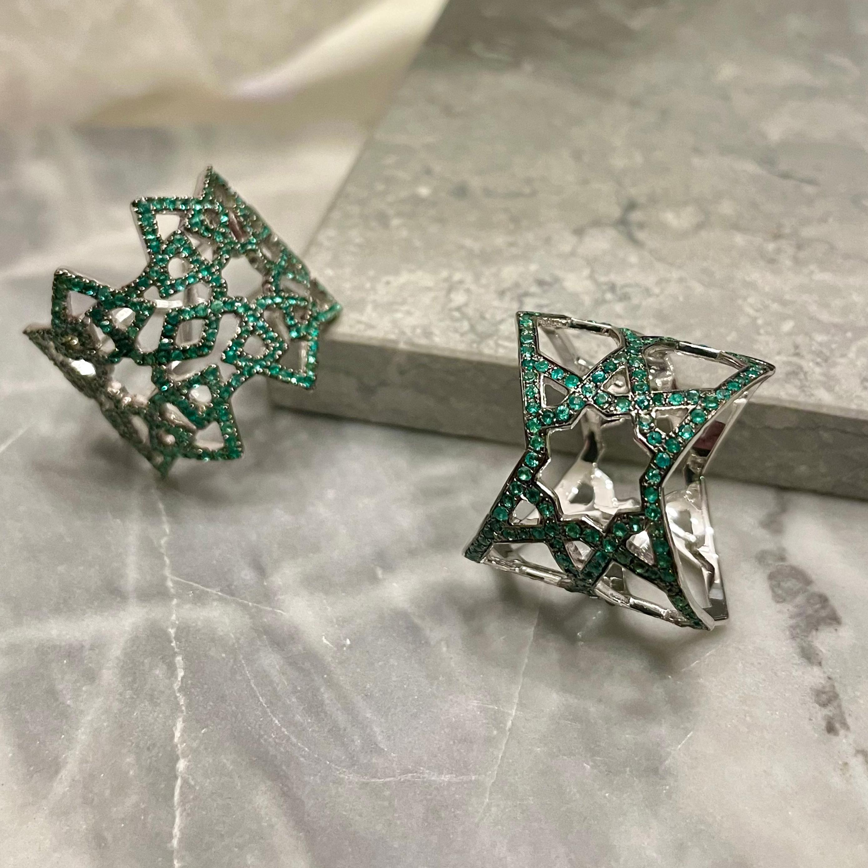 For Sale:  Ralph Masri Arabesque Deco Emerald Ring 5
