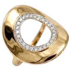 Anillo circular modernista de Ralph Masri, de oro amarillo de 18 quilates con diamantes