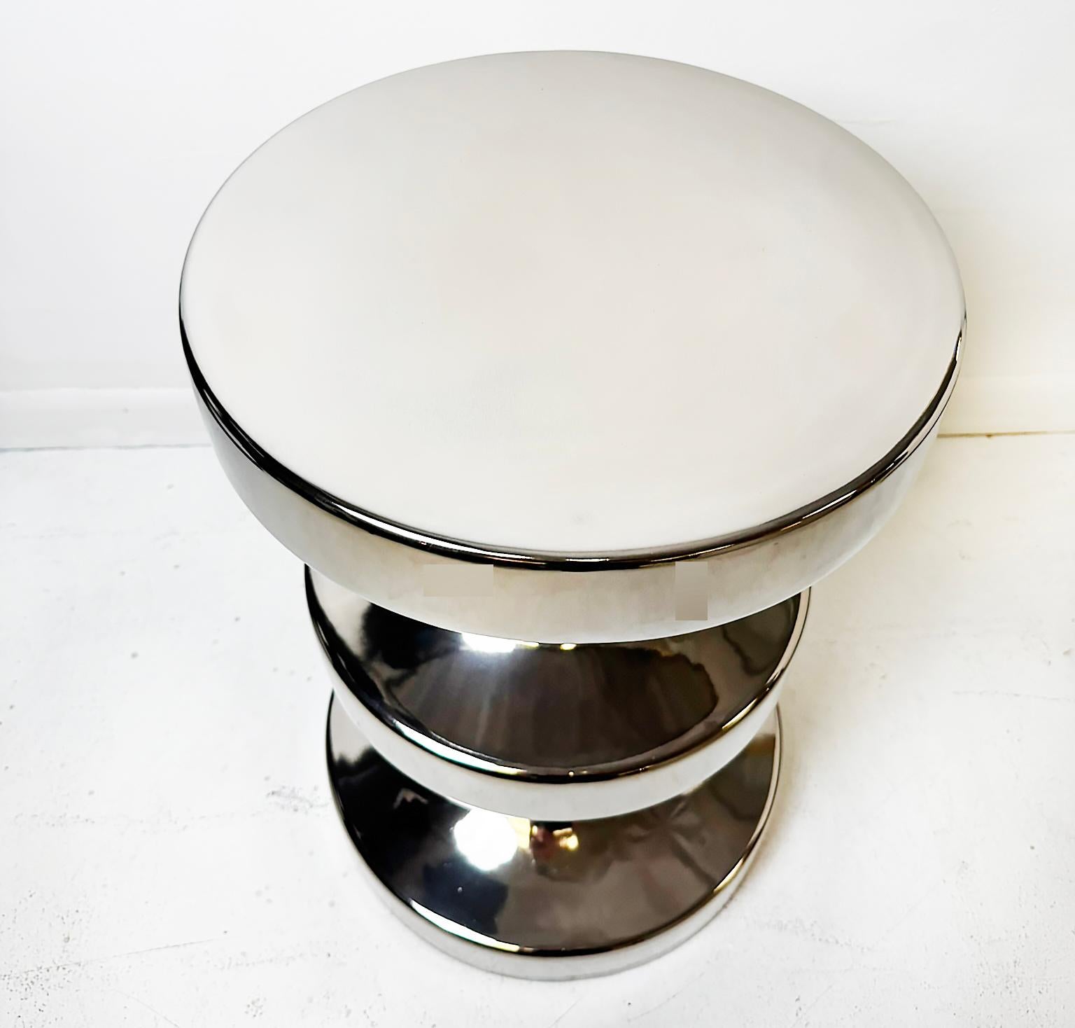 Ralph Pucci International India Mahdavi Tabouret et table d'appoint en argent Bon état - En vente à Miami, FL