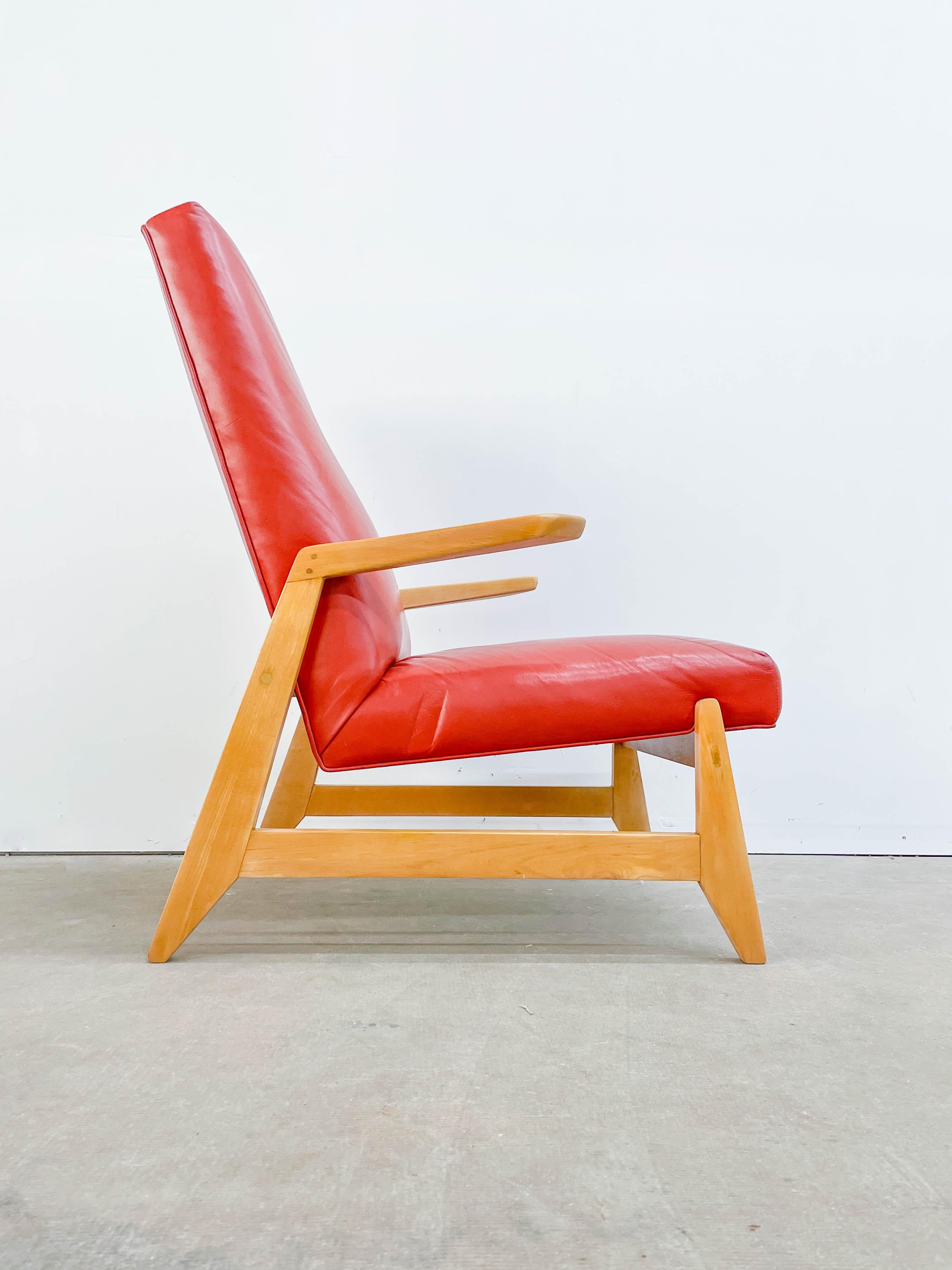 Rare highback armchair designed by Ralph Rapson for Knoll Asoociates in the mid 1940s. Debuting in Arts and Architecture magazine in 1945, this armchair is one of the five designs Rapson came up with after being invited by Cranbrook classmate