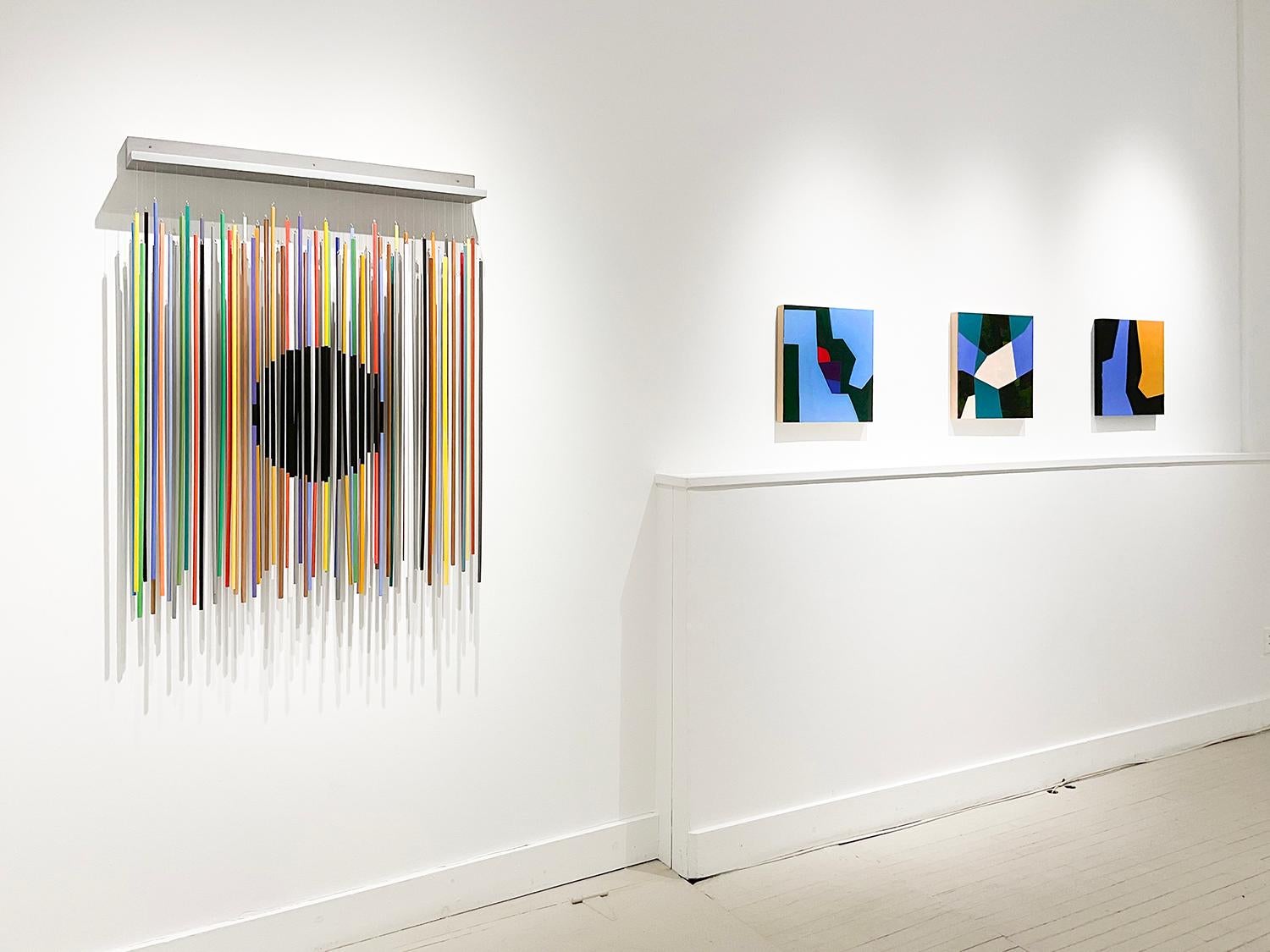 Pittura astratta minimalista a blocchi di colore su pannello
