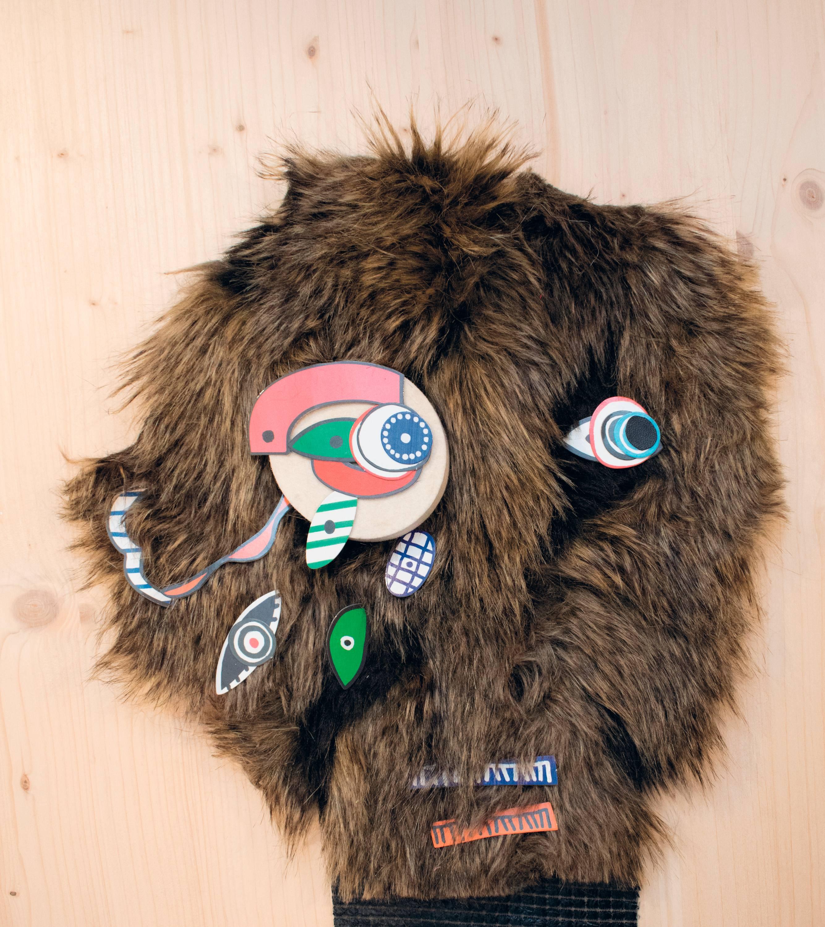 Try to give up (Trygve) - Wood, Synthetic Fur, Cardboard, Blue, Green - Mixed Media Art by Raluca Arnăutu