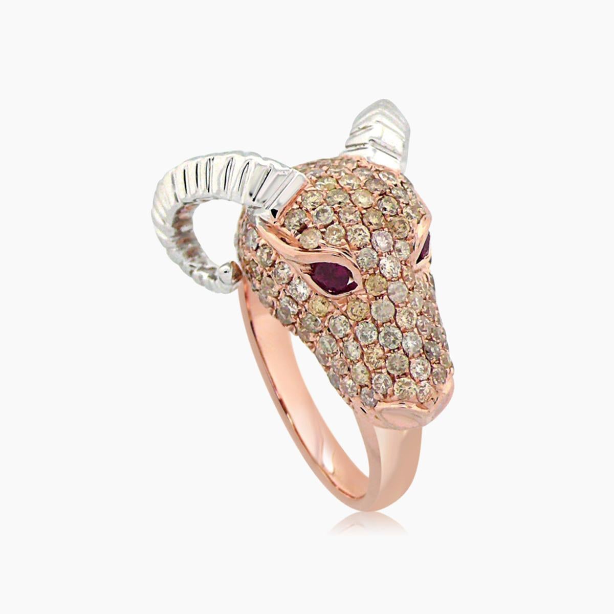 Dimensions: 2.30x1.95x2.85cm
Color: 18K Rose Gold
Materials:
