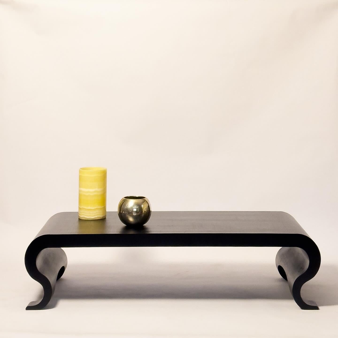 Table basse Ram Neuf - En vente à Cairo, EG