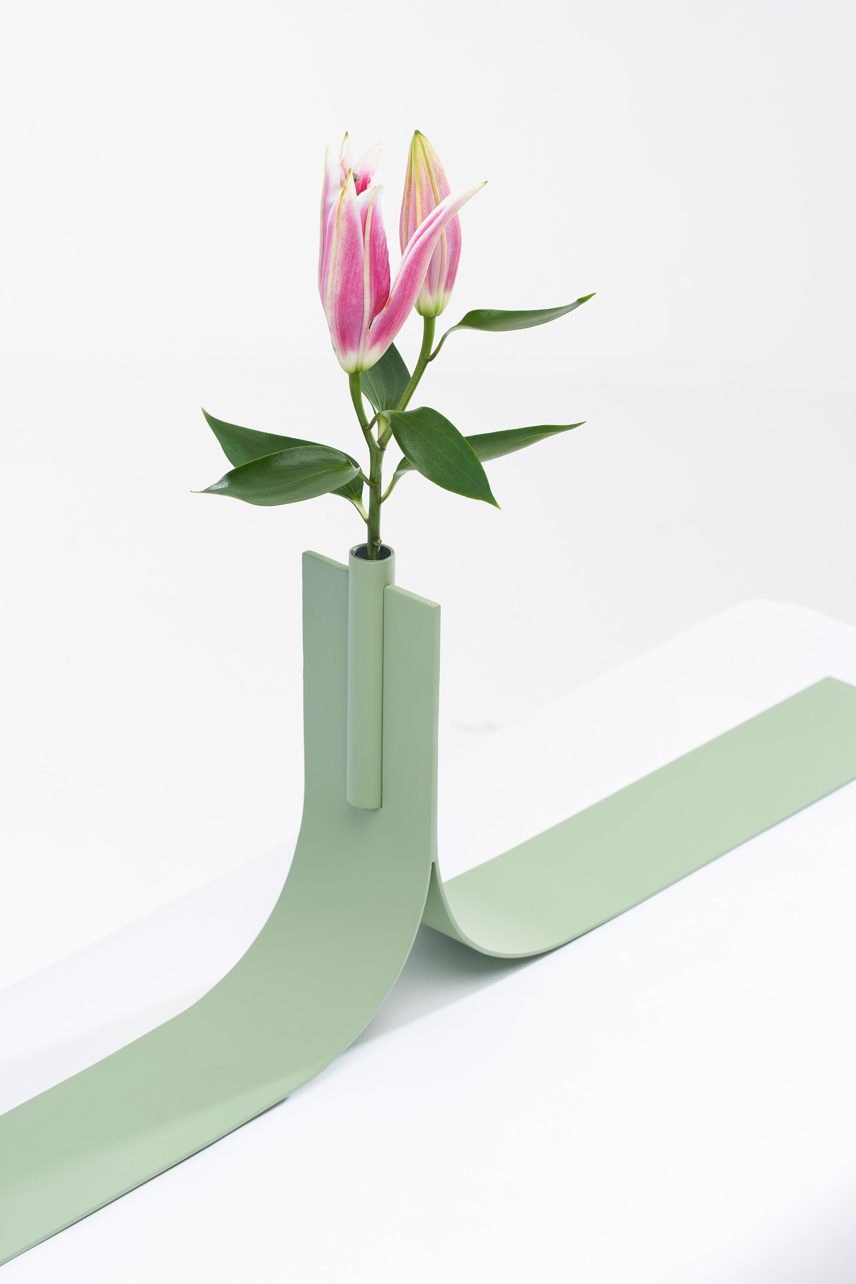 Minimaliste Collection Ramalhete, centre de table en acier en vente