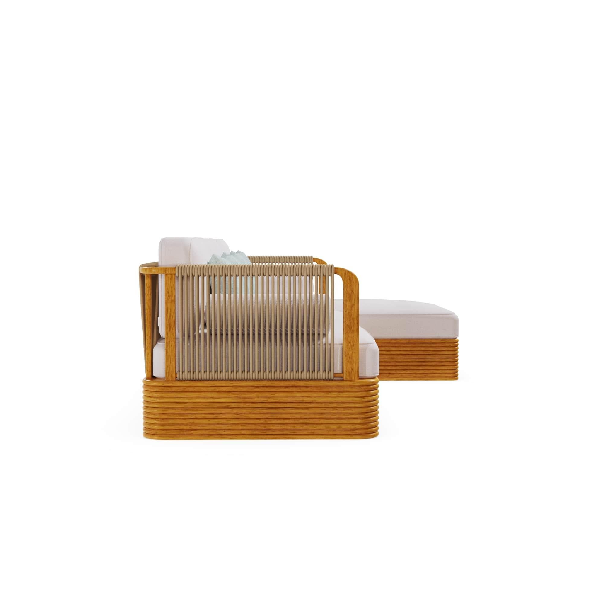 XXI secolo e contemporaneo Divano da esterno Ramatuelle in Wood Iroko con schienale in Corde in vendita