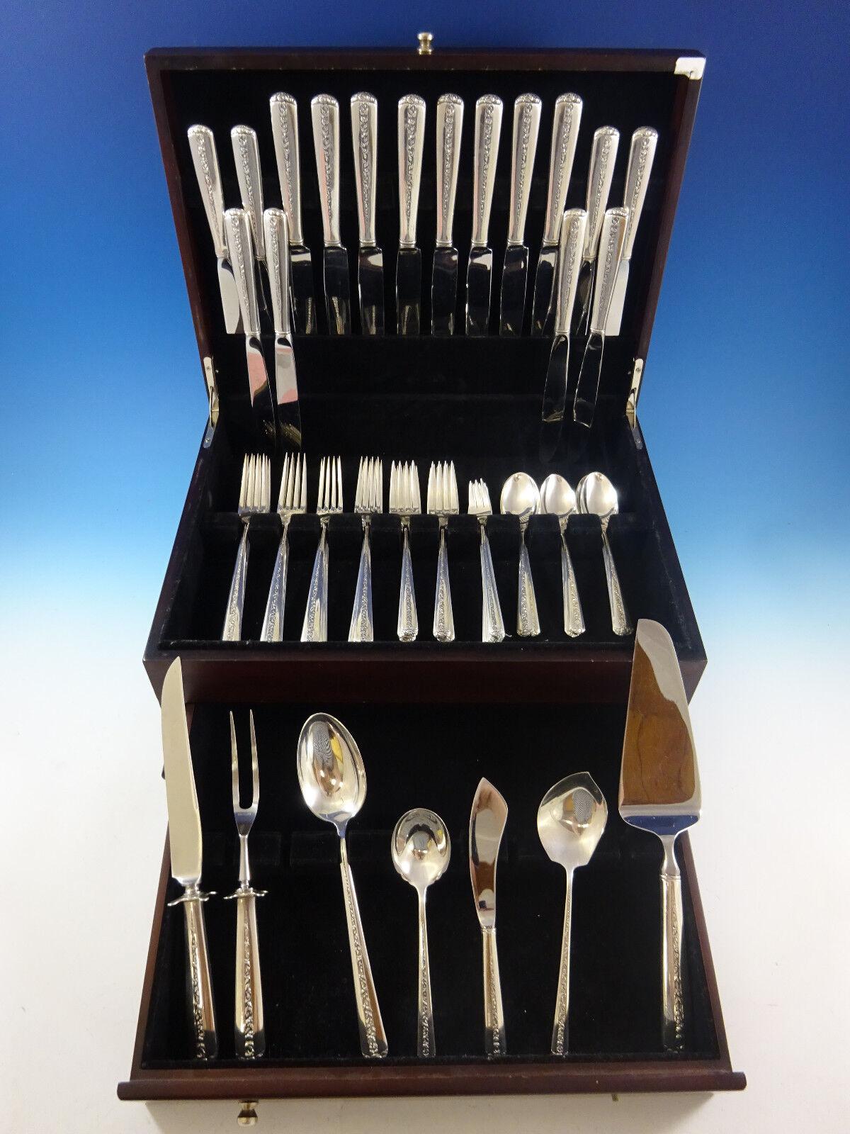 Highly polished sides with a trellis of rambling roses down the center and of the handle best describes the Rambler Rose pattern, first introduced by Towle in the year 1937.


