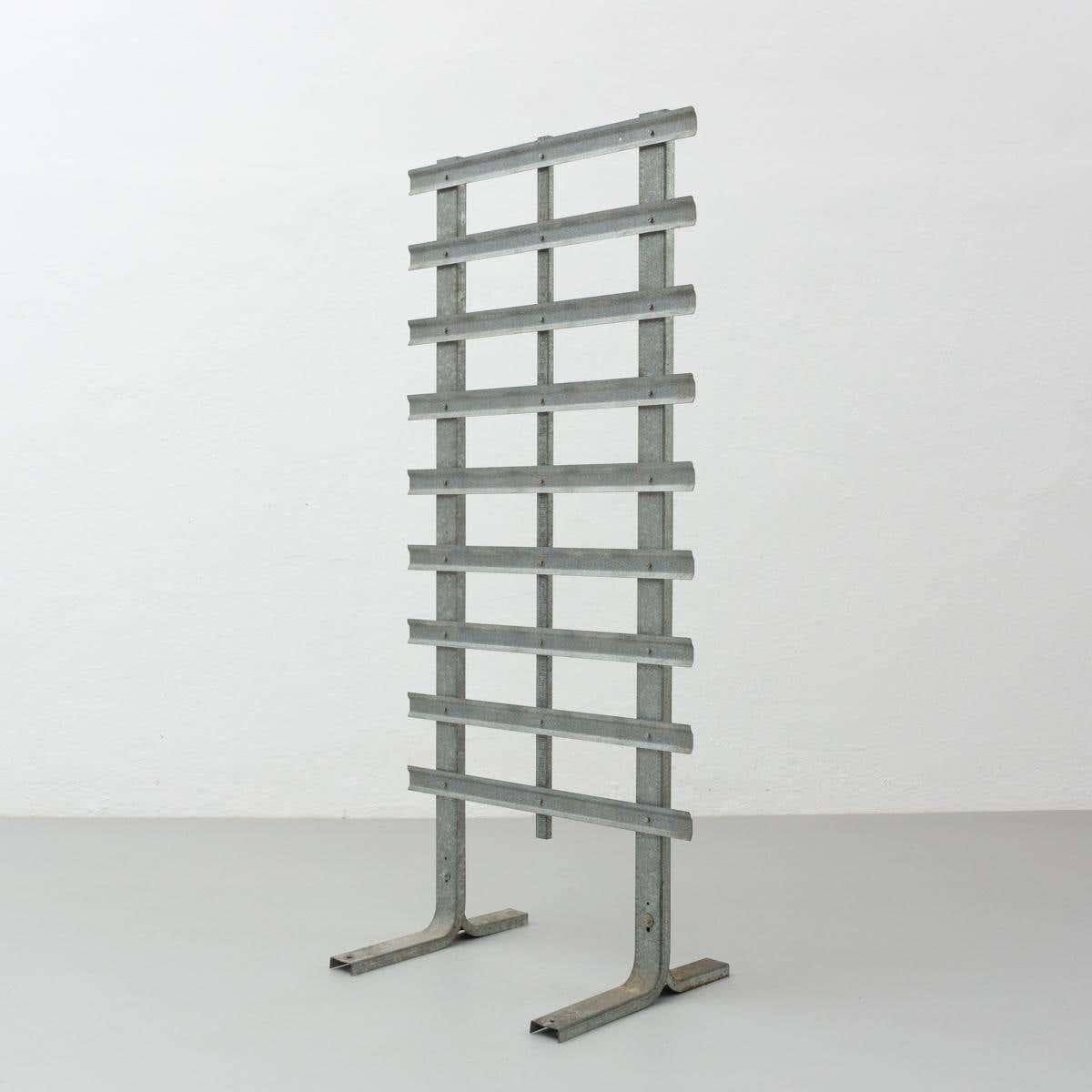 European Ramon Horts Contemporary Abstract Minimalist Sculpture in Metal
