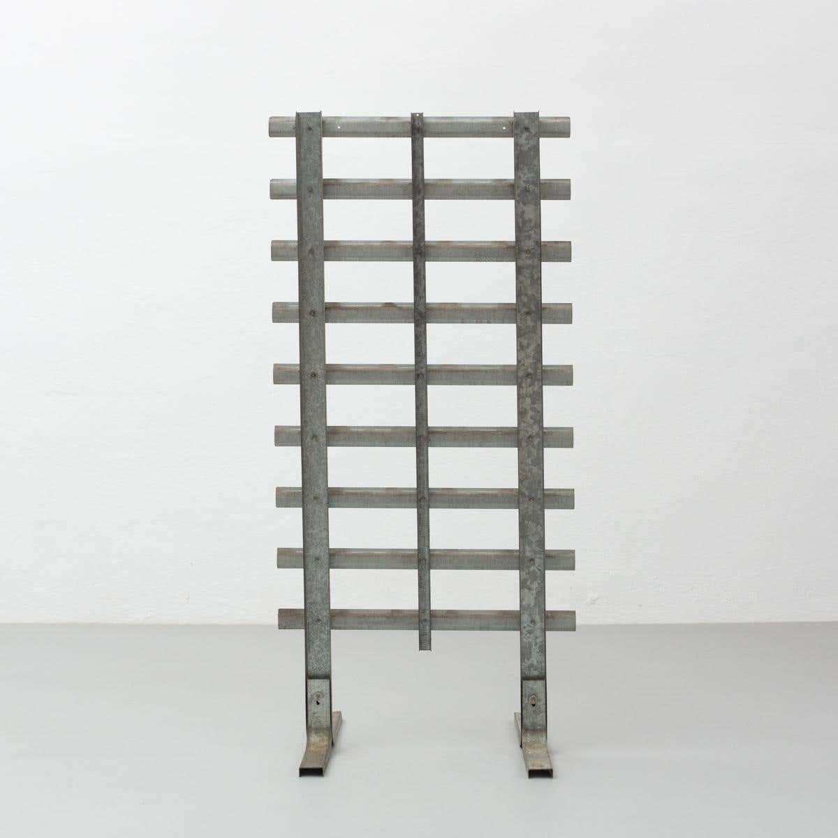 Ramon Horts Zeitgenössische abstrakte minimalistische Skulptur aus Metall (Europäisch) im Angebot