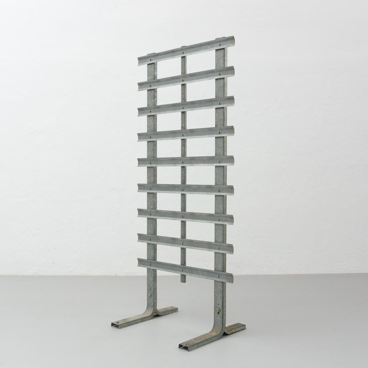 Ramon Horts Contemporary Abstract Minimalist Sculpture in Metal 3