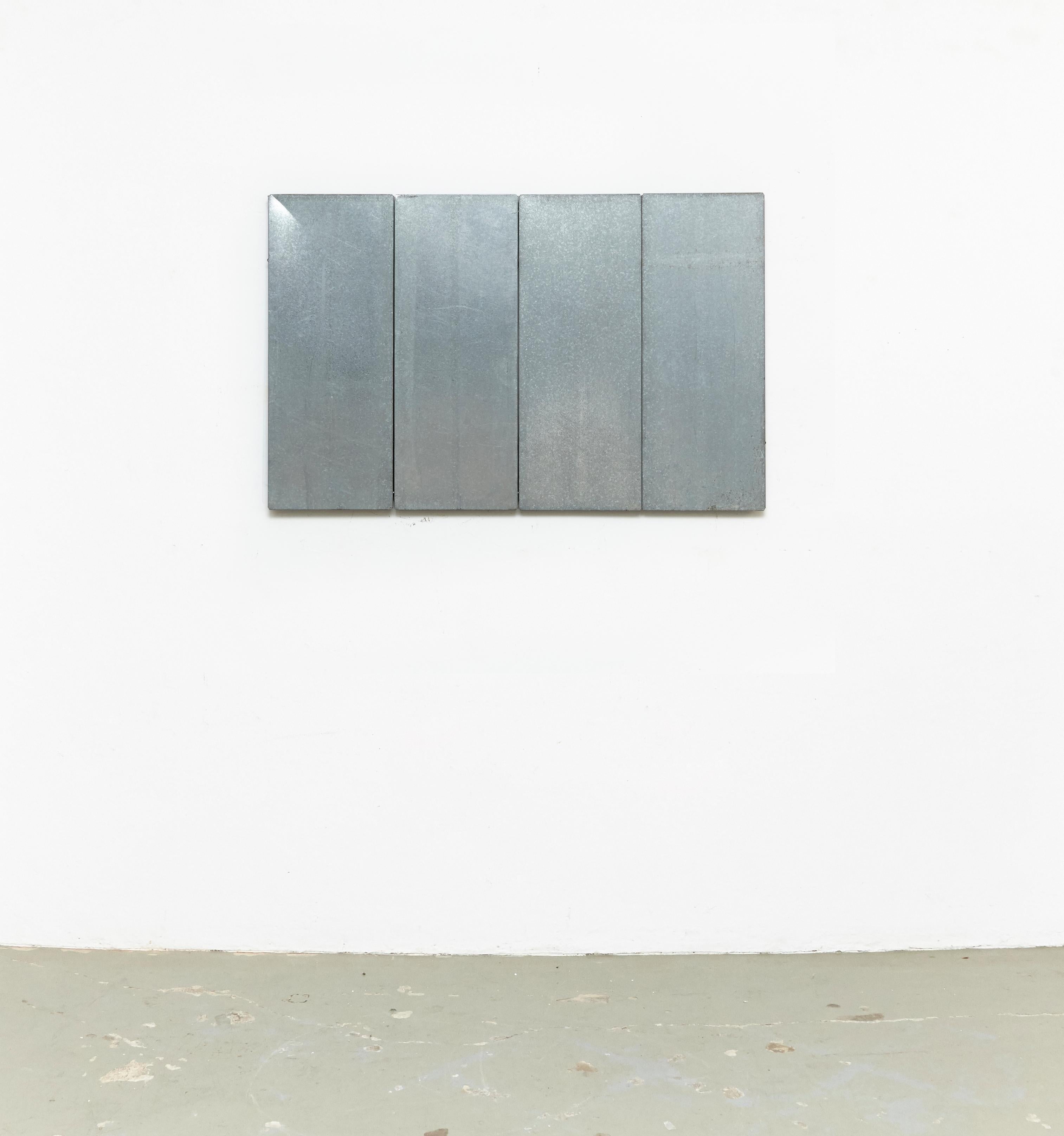 Ramon Horts, Minimalist large artwork.

Structures of metal compositions made in Barcelona, circa 2016. For a solo exhibition.
Signed by himself in engraving punch.

In original condition.

Scraped metal, rusted and varnished.

 