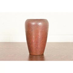 Ramon Ramirez Jarrón de cobre martillado Arts & Crafts
