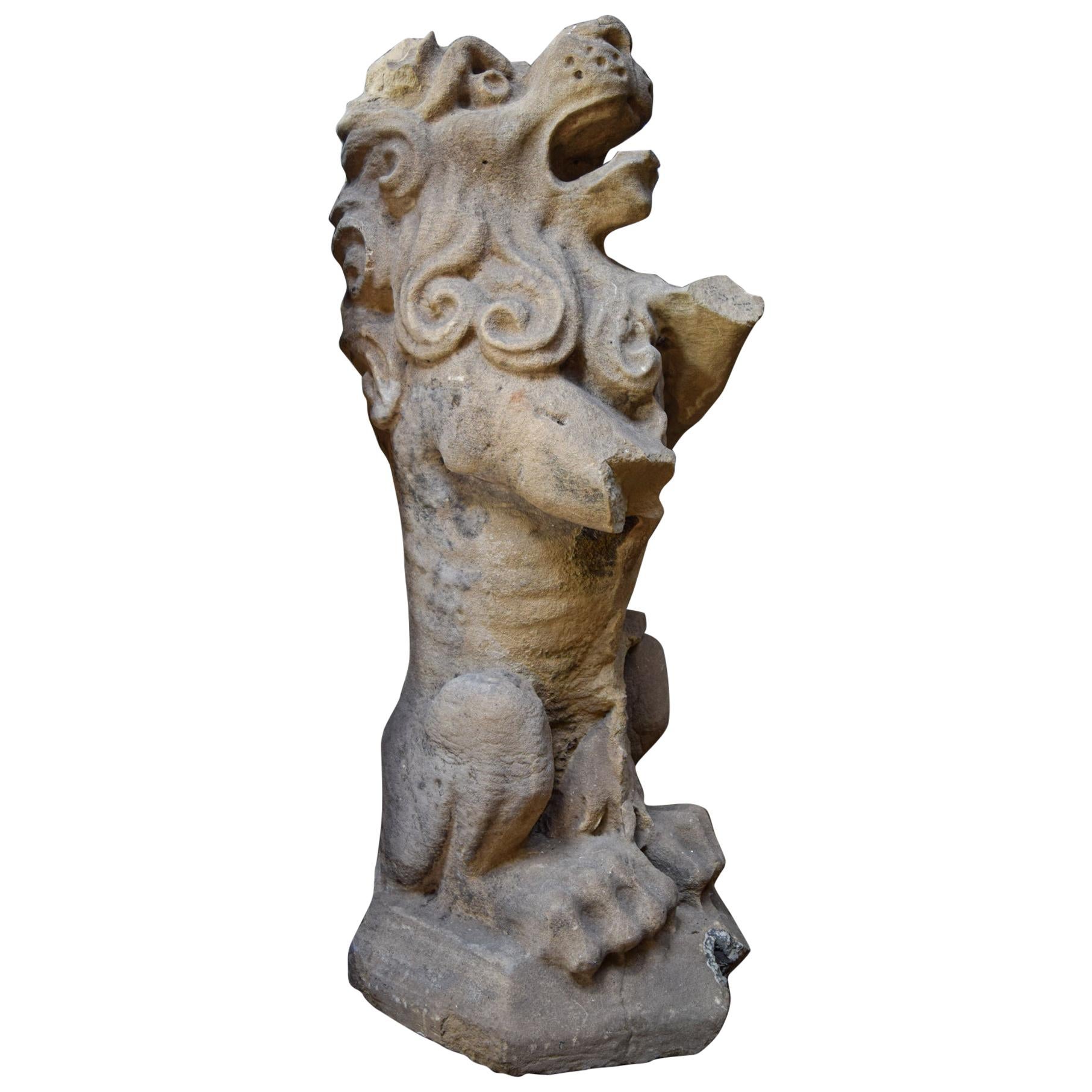 English Antique Lime Stone  Lion Statue  For Sale