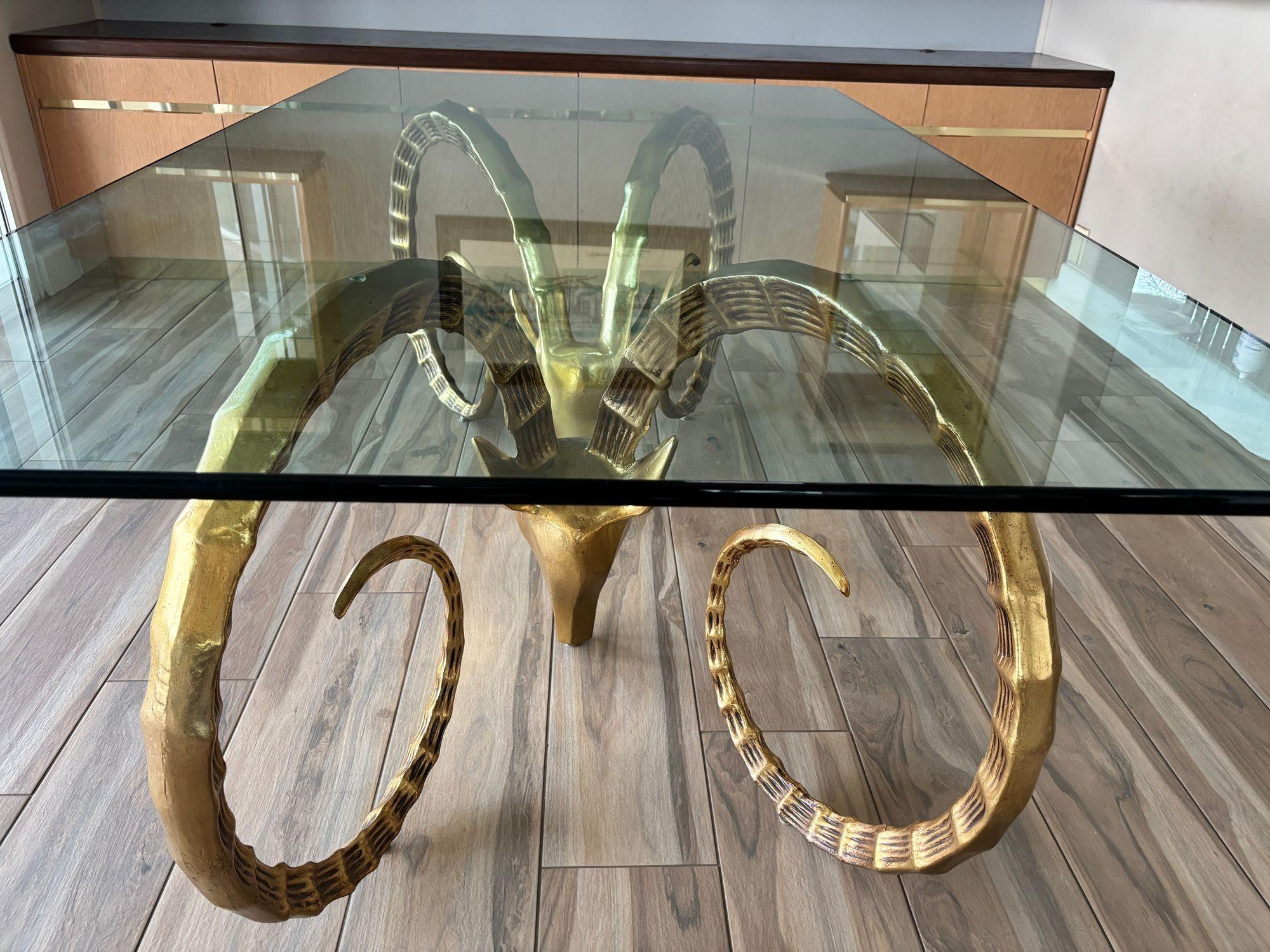 Table de salle à manger en ibex à tête de bélier Hollywood Regency Glam 1970 en vente 3