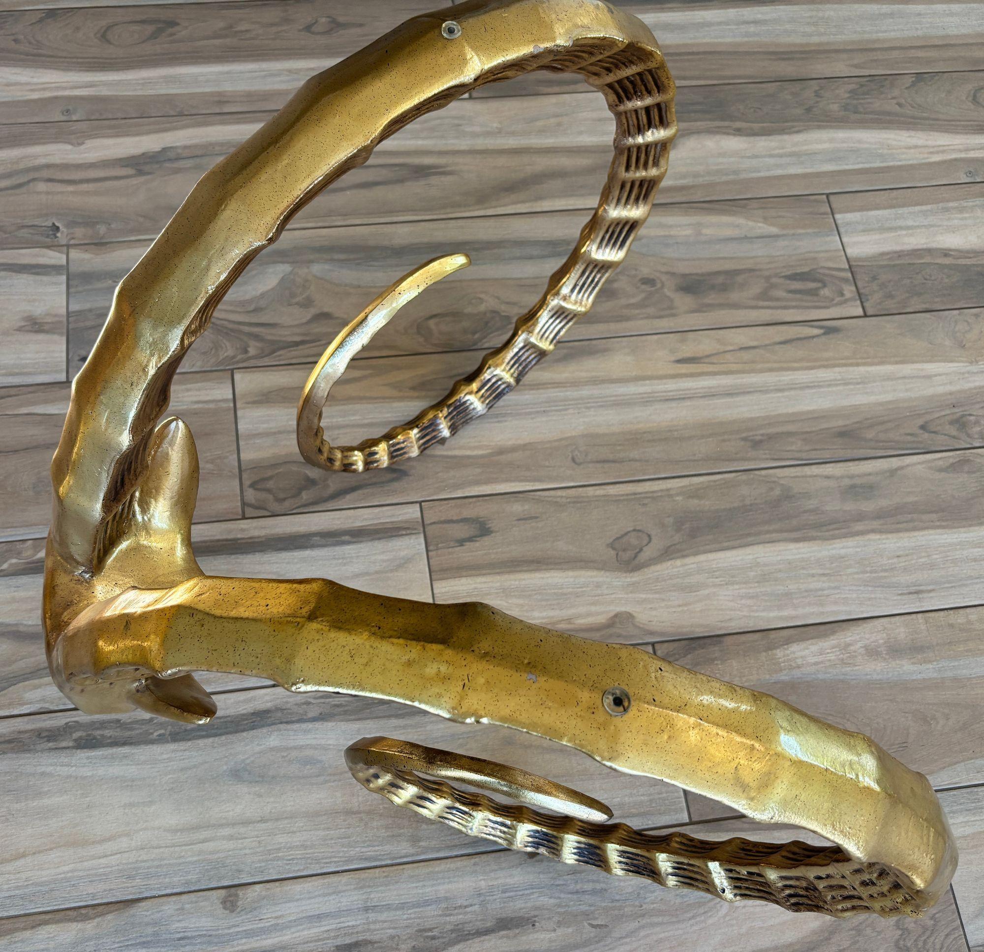 Table de salle à manger en ibex à tête de bélier Hollywood Regency Glam 1970 en vente 2