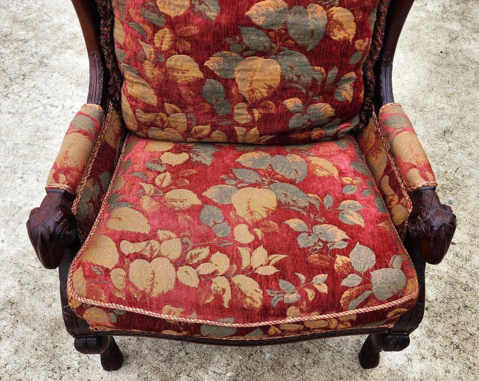 Mogano Rams Head Library Reading Lounge Chair by Key City Furniture in vendita