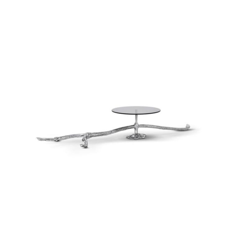 Ramum I - Tortenständer aus Metall mit einer Glasplatte; Organisches Design (Organische Moderne) im Angebot