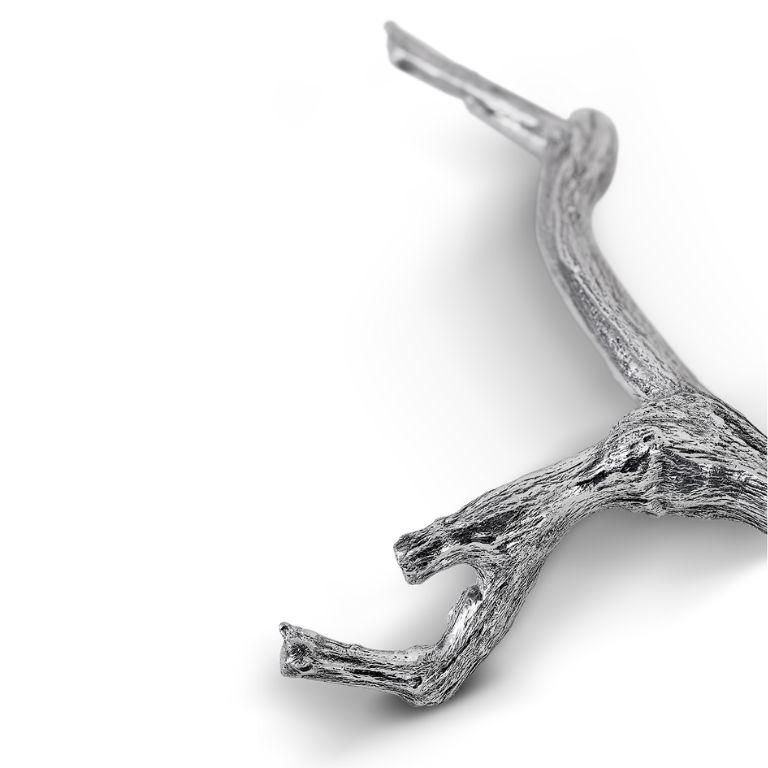 Ramum I - Tortenständer aus Metall mit einer Glasplatte; Organisches Design (Portugiesisch) im Angebot