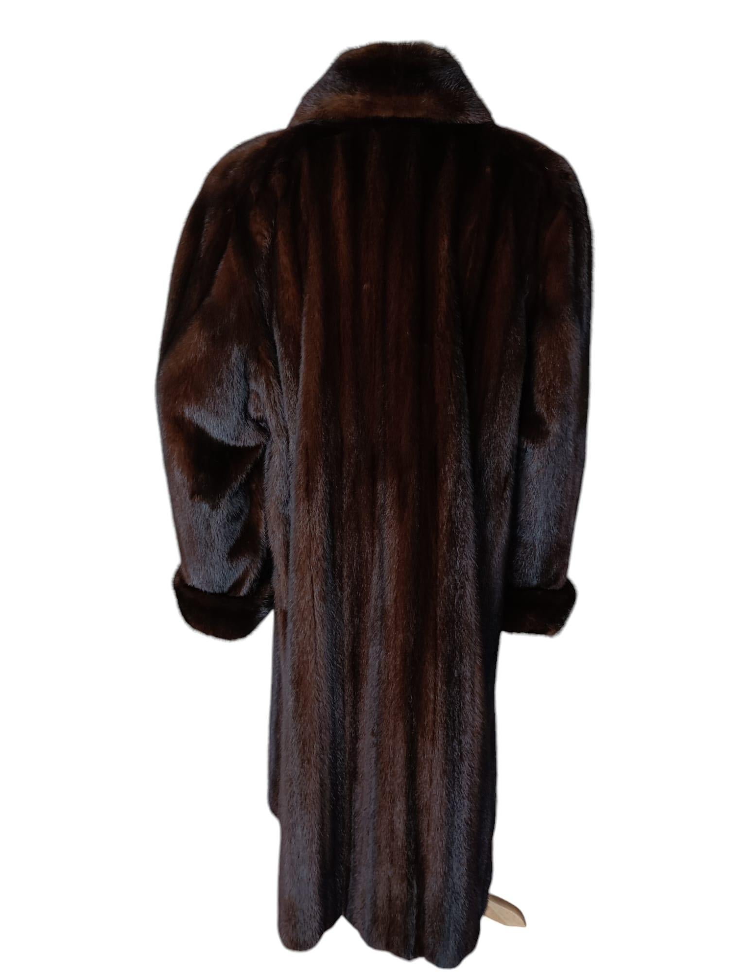 Brand new Ranch Mink Fur Full Length Coat (Size 14 - L) For Sale 11