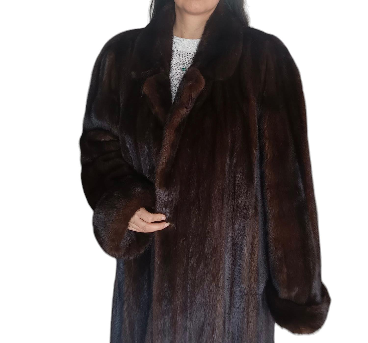 Women's Brand new Ranch Mink Fur Full Length Coat (Size 14 - L) For Sale
